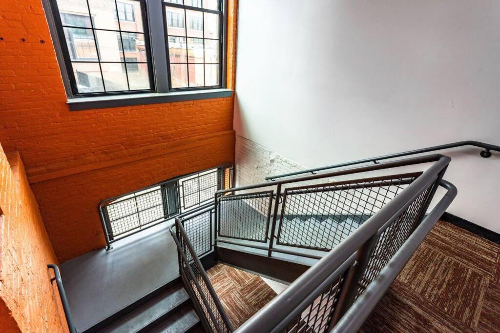 فيلا Centric Modern Loft W/ King Beds & Smart Gametable روتشستر المظهر الخارجي الصورة